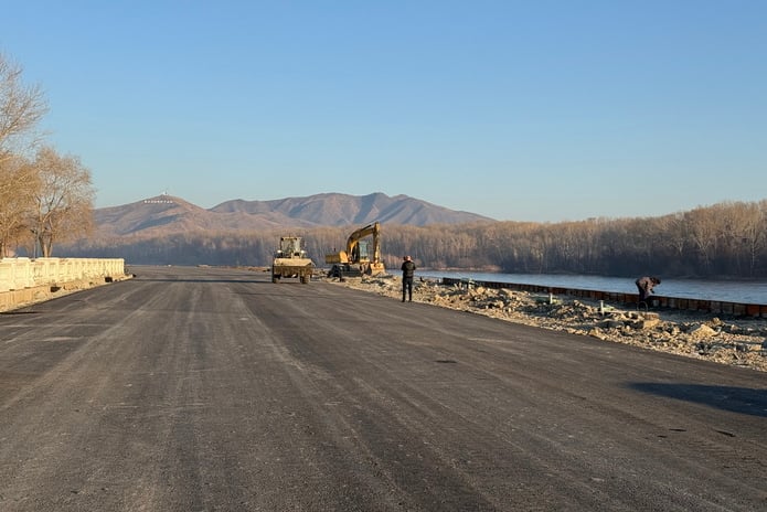 В Усть-Каменогорске продолжается строительство проезда под Иртышским мостом